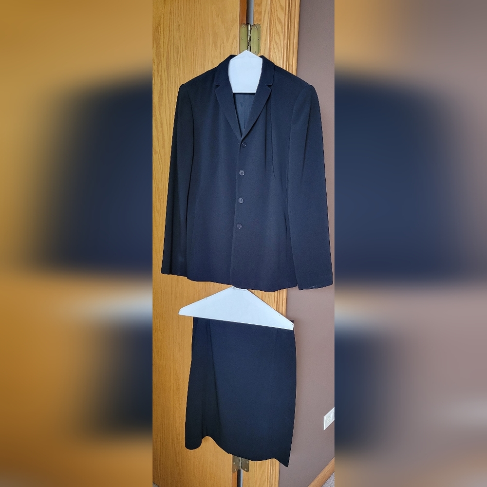 Vintage Ann Taylor black pencil suit skirt, size 8